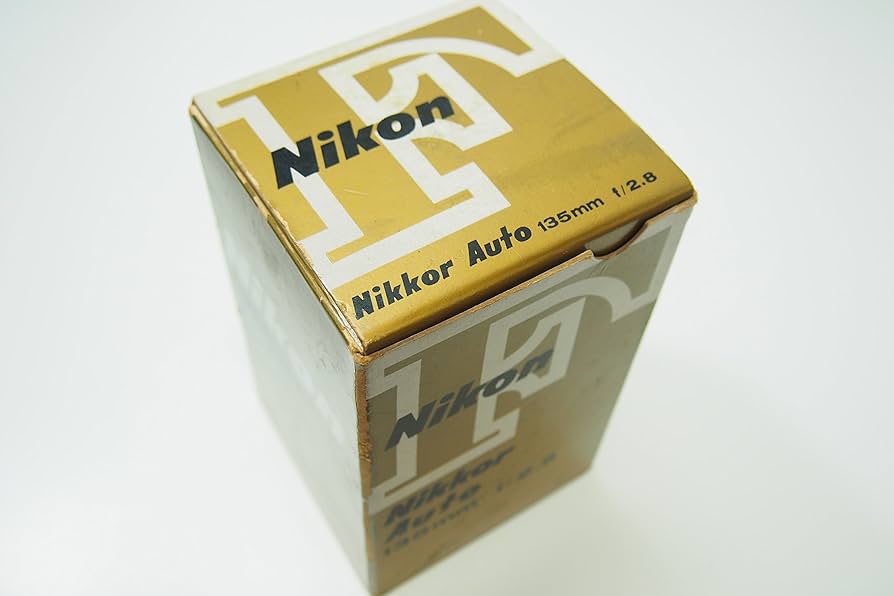 ジャンク】Nikon 72N Nikon Action Egret II 8 x 40 Binoculars Black IN EXCELLENT